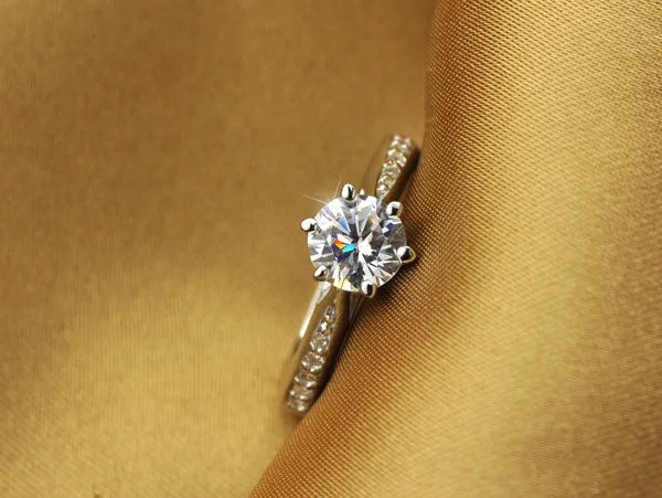 Bague classique de luxe en argent Sterling 925 pour femmes, bijoux à Six griffes, simple, diamant 70ct, imitation diamant, bague pour femmes