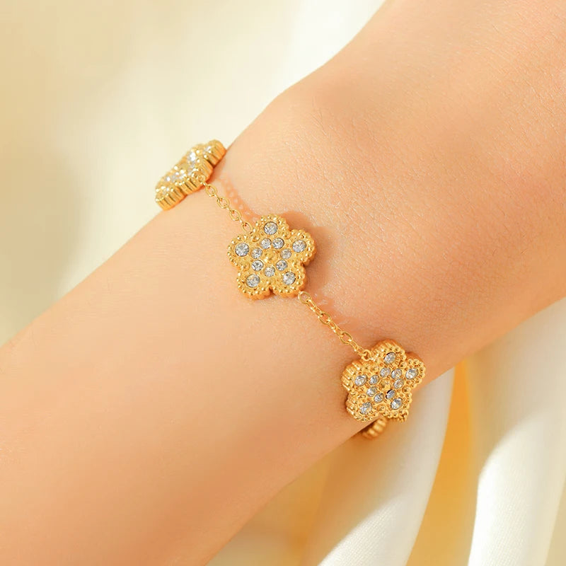 Bracelet en acier inoxydable 316L avec nœud papillon et zircon.