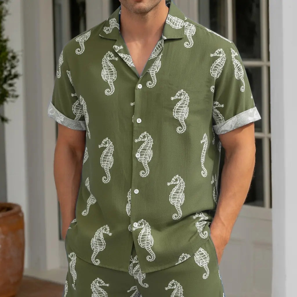 Chemise hawaïenne à manches courtes créatures marines. Plusieurs coloris disponible.