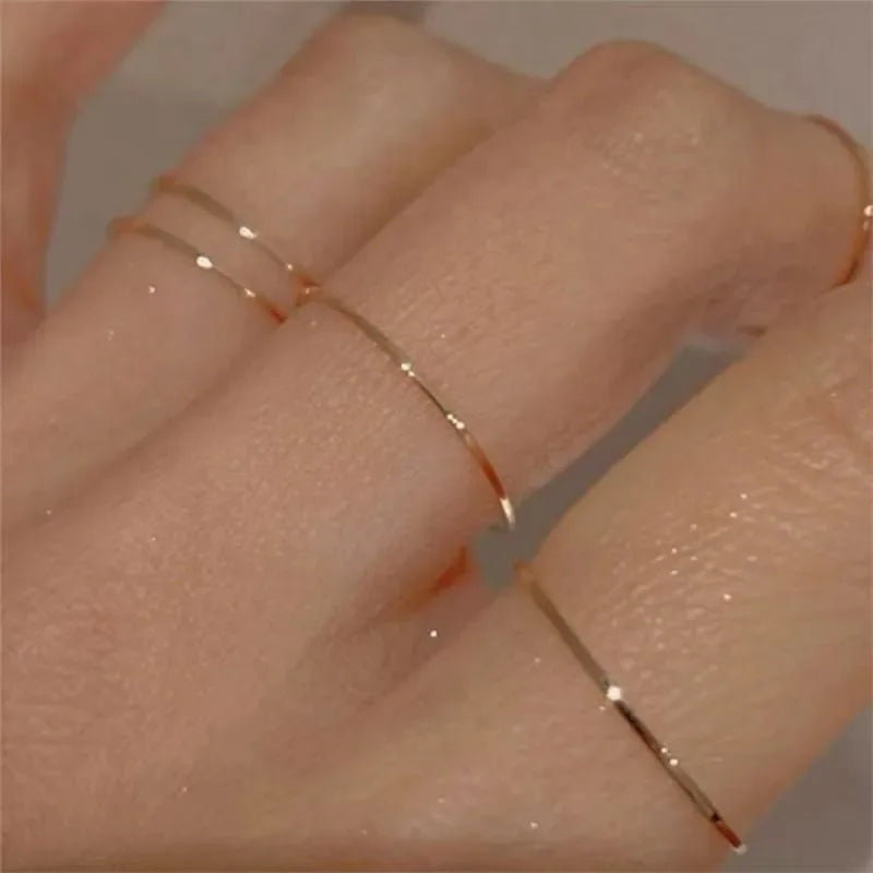 Bague en acier inoxydable pour femme, placage de style classique simple, sans couture, résistant à la décoloration, parfait pour un usage quotidien et la Saint-Valentin