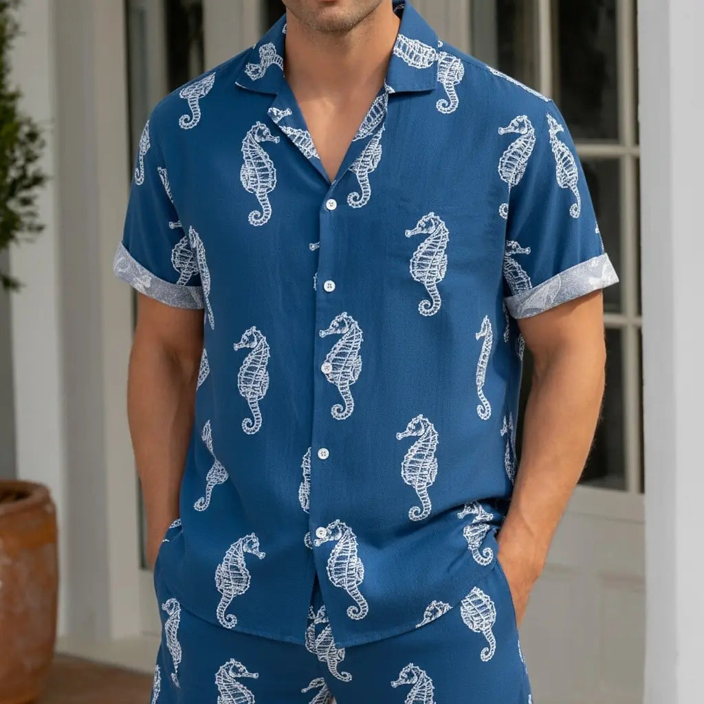 Chemise hawaïenne à manches courtes créatures marines. Plusieurs coloris disponible.