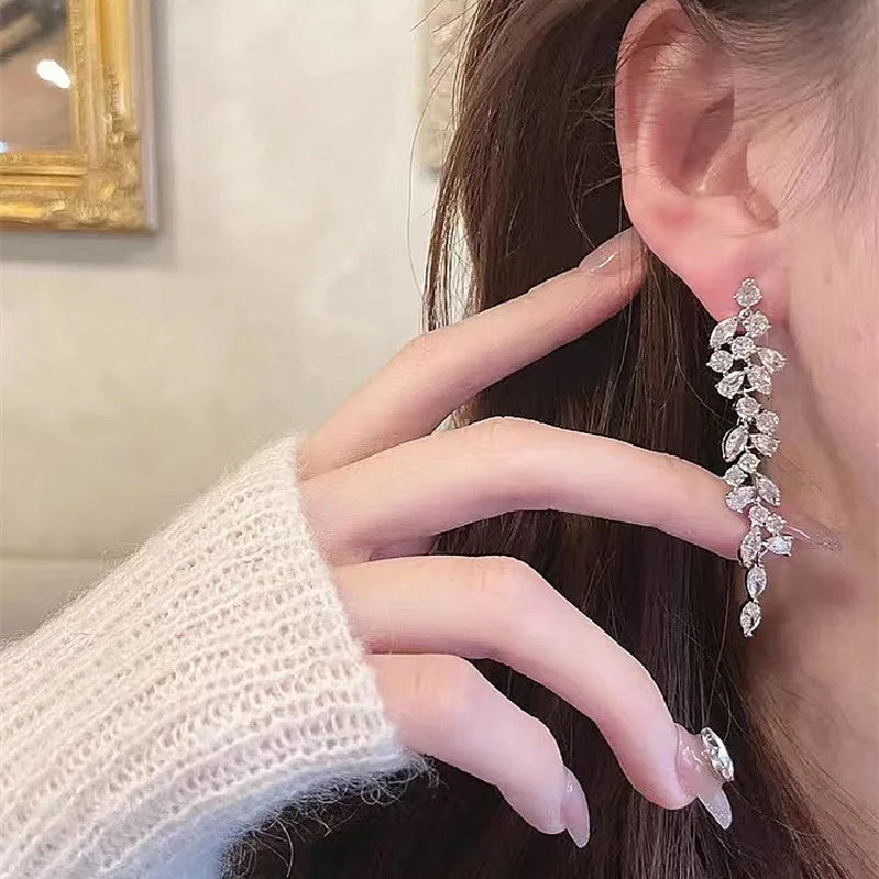 Boucles d'oreilles feuilles zircon