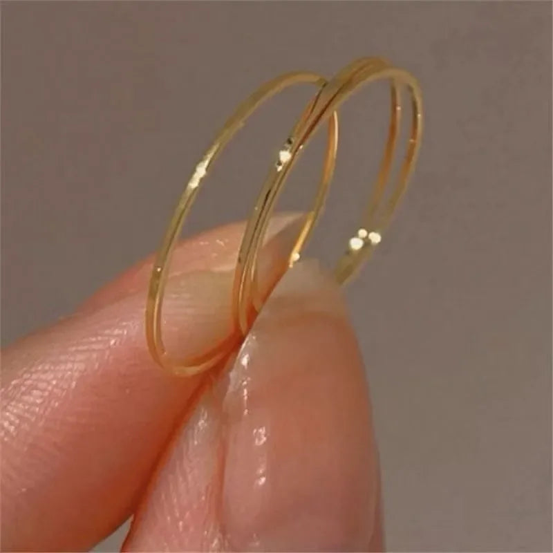 Bague en acier inoxydable pour femme, placage de style classique simple, sans couture, résistant à la décoloration, parfait pour un usage quotidien et la Saint-Valentin