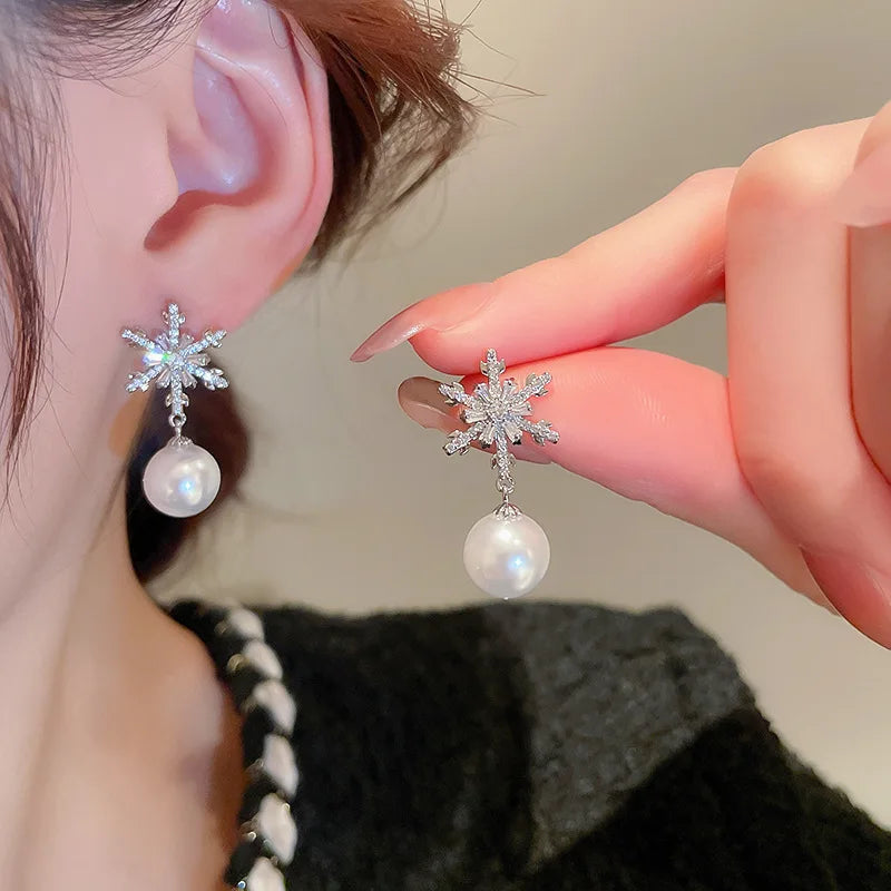 Boucles d'oreilles feuilles zircon