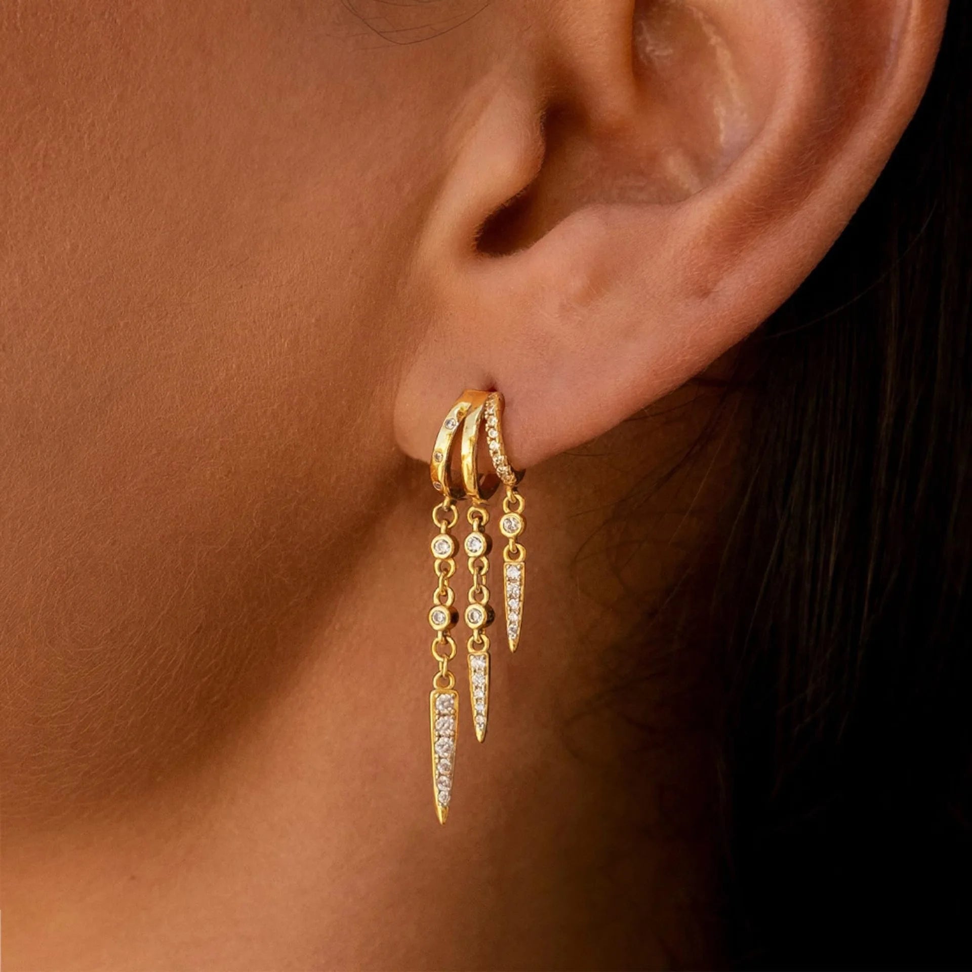Boucles d'Oreilles Femme GUOLE — Zircon Micro-incrusté, Rivets Géométriques & Acier Inoxydable
