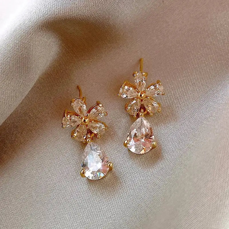 Boucles d'oreilles feuilles zircon