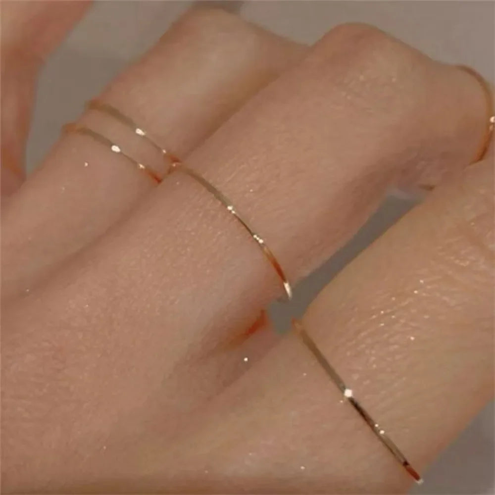Bague en acier inoxydable pour femme, placage de style classique simple, sans couture, résistant à la décoloration, parfait pour un usage quotidien et la Saint-Valentin