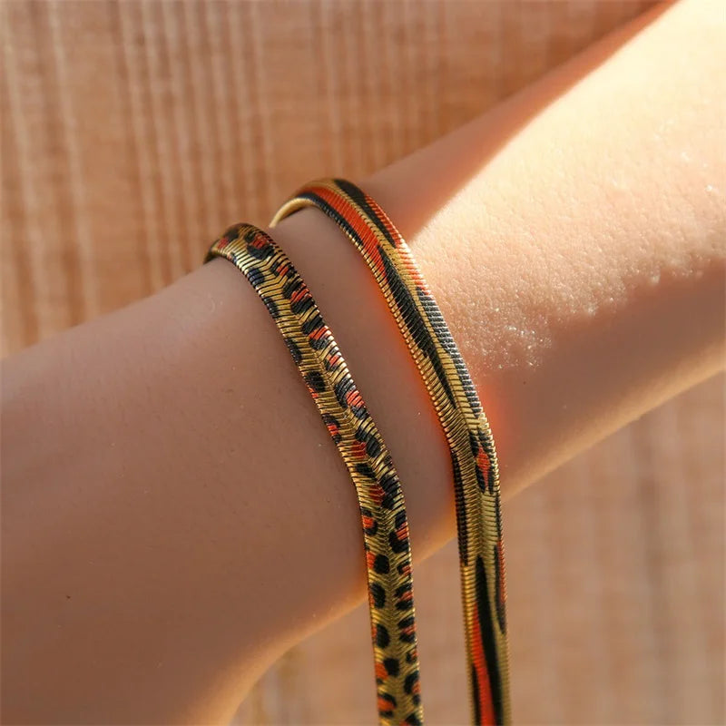 Bracelet jonc en acier inoxydable 316L couleur or .