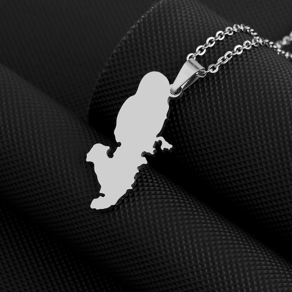 Collier avec pendentif carte Martinique.