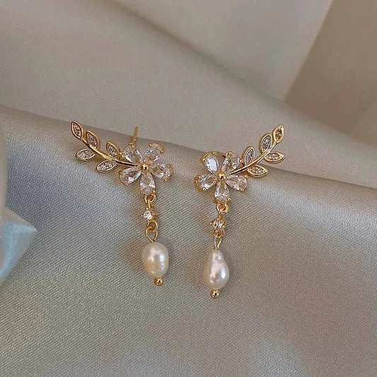 Boucles d'oreilles feuilles zircon