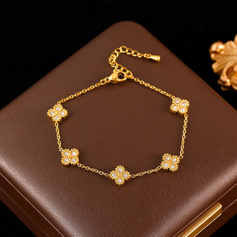 Bracelet en acier inoxydable 316L avec nœud papillon et zircon.