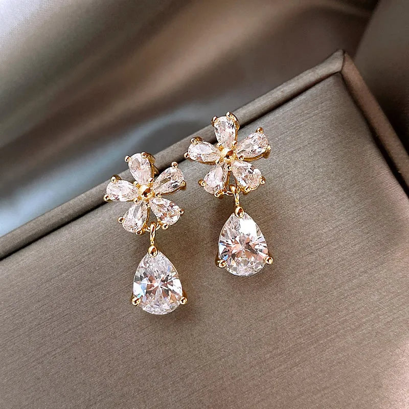 Boucles d'oreilles feuilles zircon