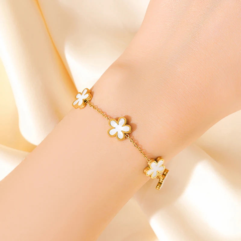 Bracelet en acier inoxydable 316L avec nœud papillon et zircon.